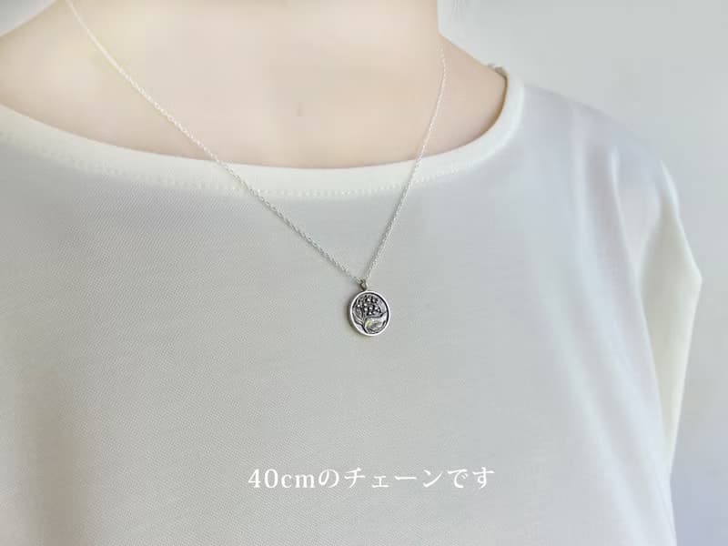 すずらんのコインネックレス