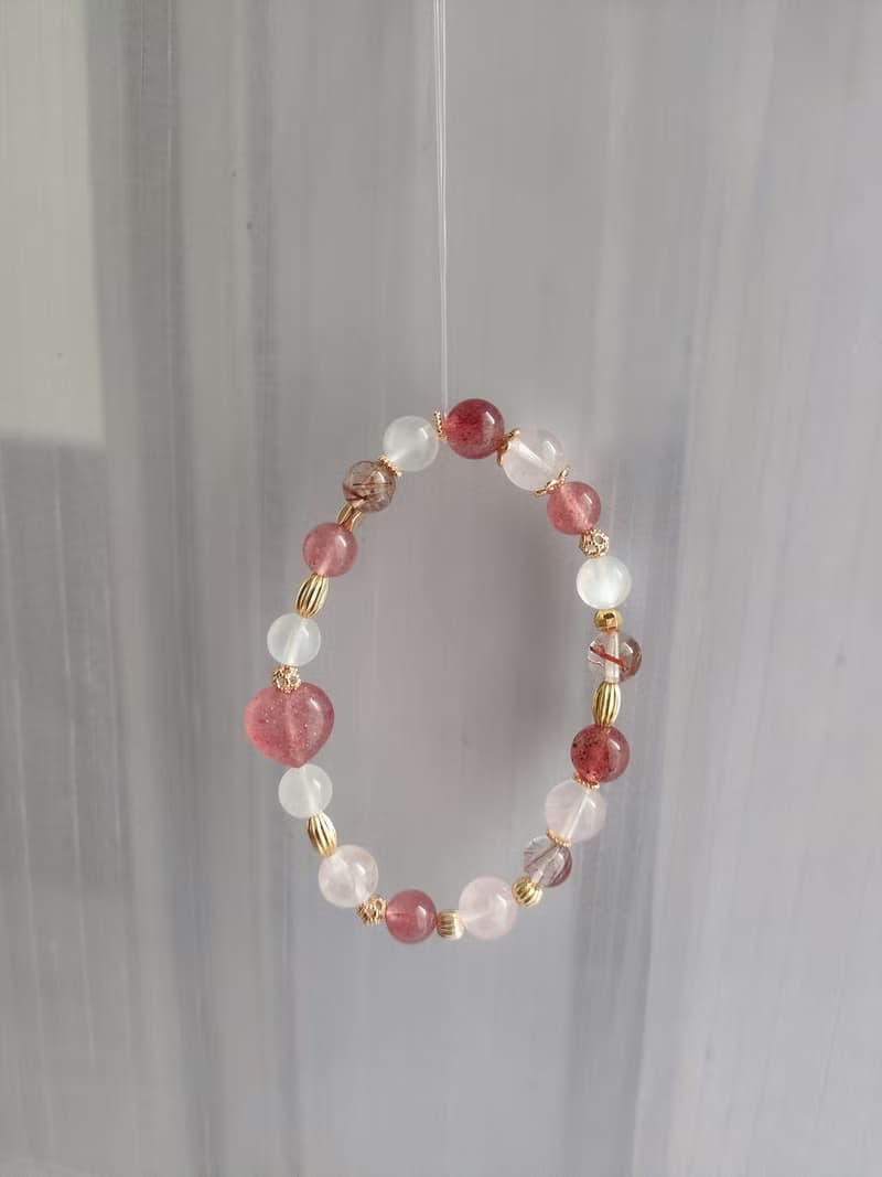 莓心之戀-招戀愛桃花運 手作水晶手鍊 草莓晶/月光石/粉晶