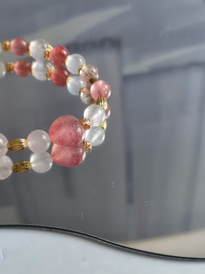 莓心之戀-招戀愛桃花運 手作水晶手鍊 草莓晶/月光石/粉晶