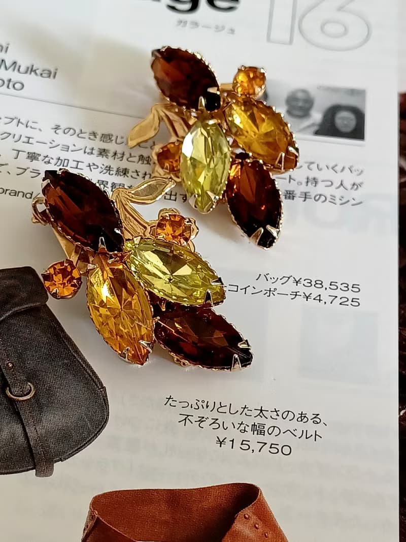 vintage jewelry 古董大地色系萊茵花簇夾式耳環