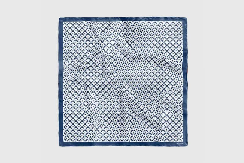 Silk satin scarf - Pineapple On White