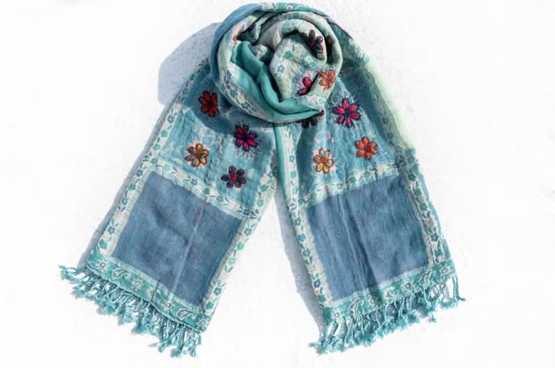 喀什米爾Cashmere刺繡羊毛披肩 針織圍巾 刺繡圍巾 克什米爾-花朵