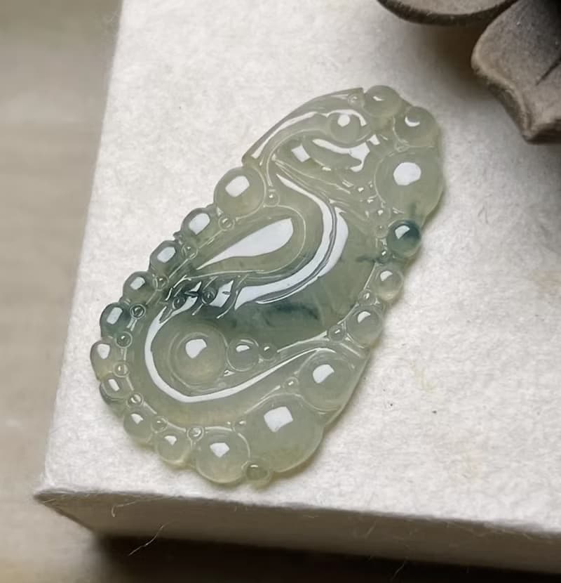 冰種飄花翡翠懷古龍牌項鍊 | 天然緬甸玉翡翠A貨 | 送禮