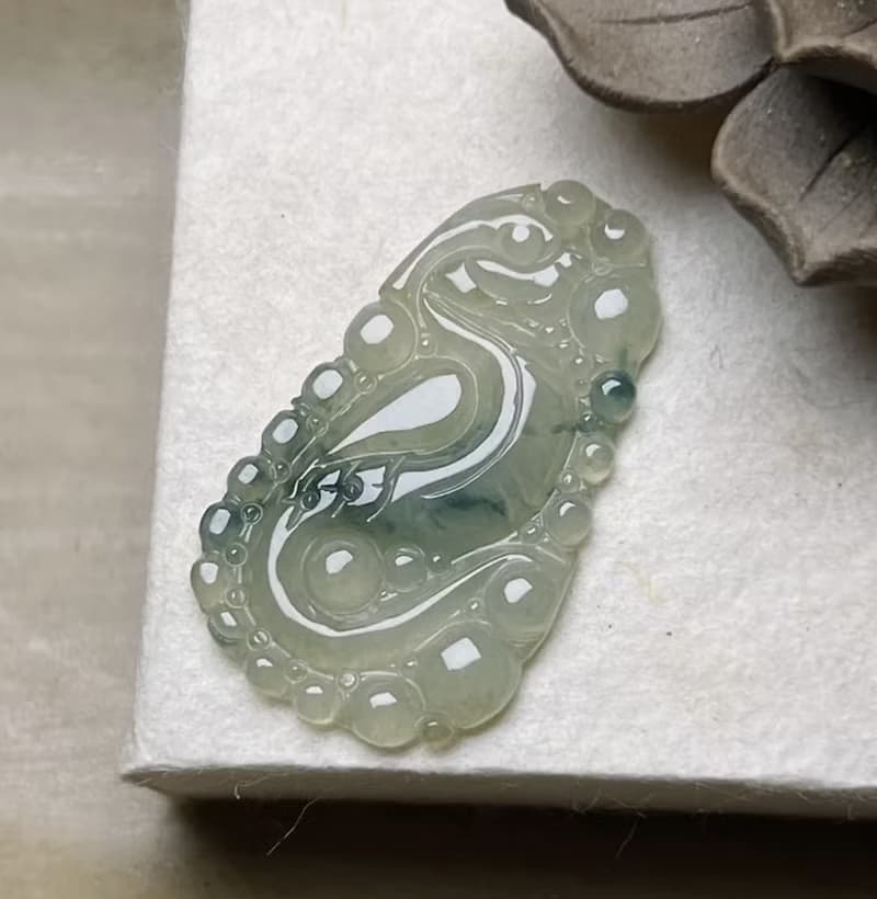 冰種飄花翡翠懷古龍牌項鍊 | 天然緬甸玉翡翠A貨 | 送禮