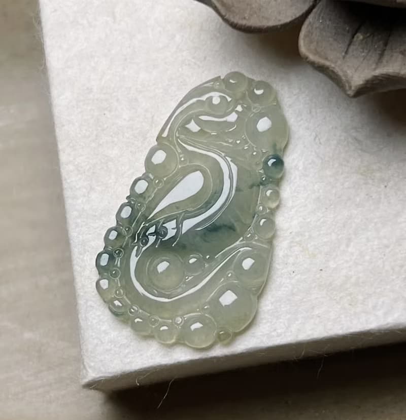 冰種飄花翡翠懷古龍牌項鍊 | 天然緬甸玉翡翠A貨 | 送禮