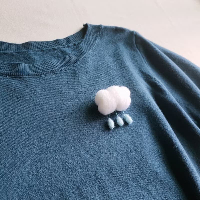 【手作羊毛氈】小雲朵雨滴別針
