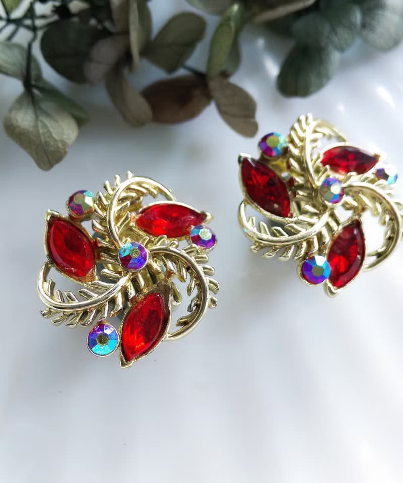 Vintage Jewelry 西洋古董飾品 STAR 紅馬眼 旋轉花 夾式耳環