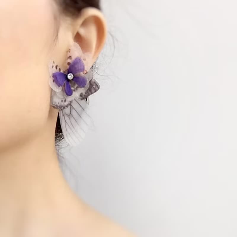 不對稱蝴蝶耳環一對&水鑽925銀耳針 pierced or clip-on earring