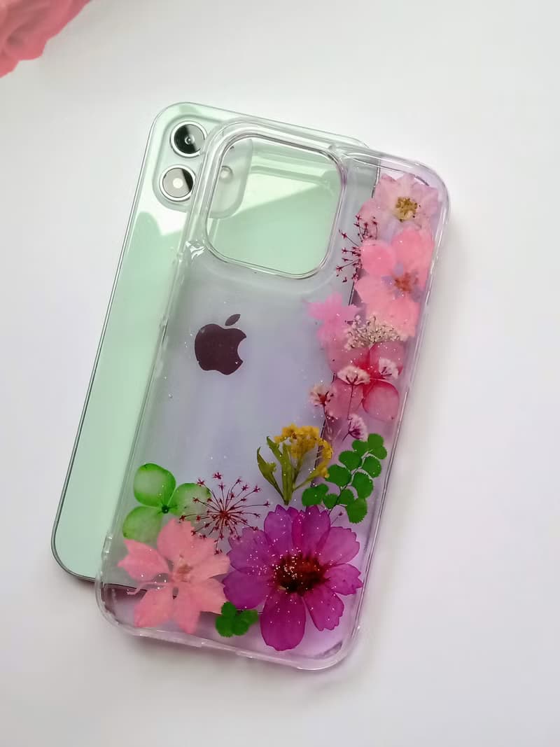 手作押花手機保護殼| iPhone 13 Pro | 紫色戀