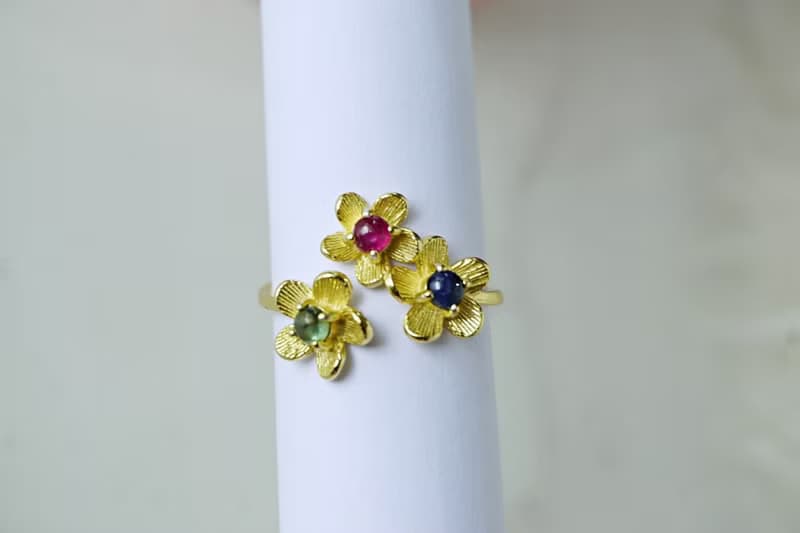 Multi Sapphire Ring Sterling Silver 925 Flower Design.