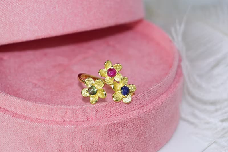 Multi Sapphire Ring Sterling Silver 925 Flower Design.