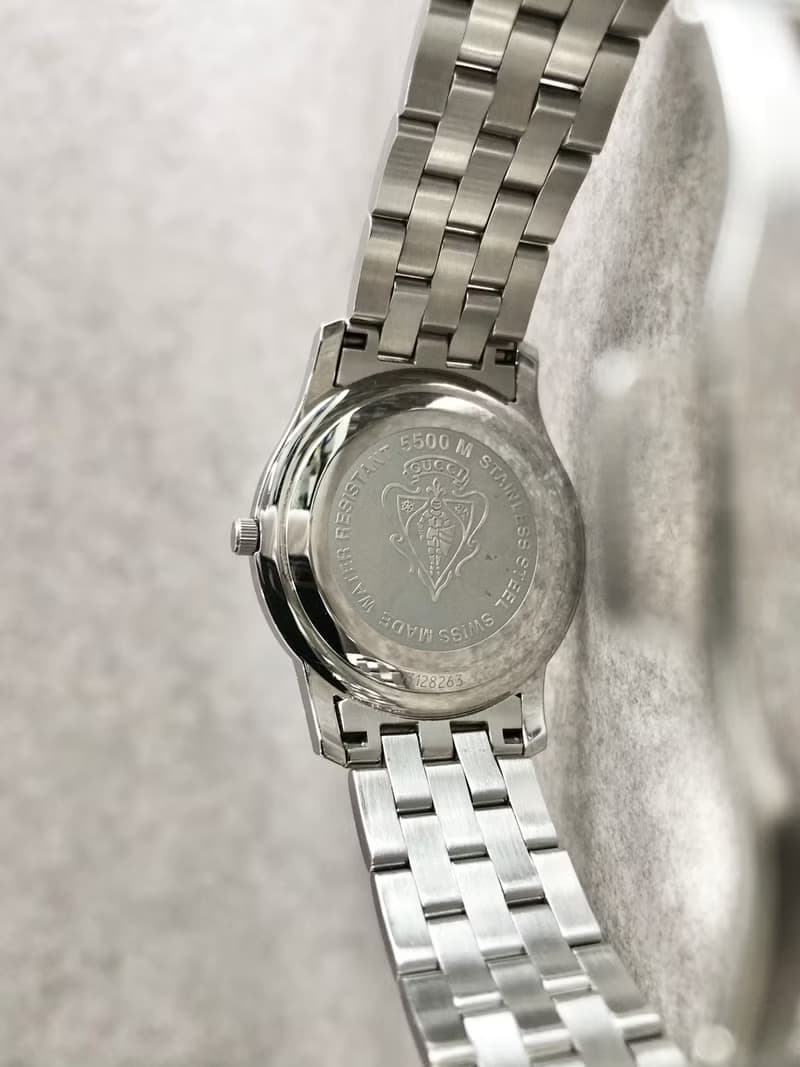 【 日本直送　名牌中古包 】GUCCI グッチ 腕時計 シルバー ステンレス 5500M vintage ヴィンテージ オールド 23ex72