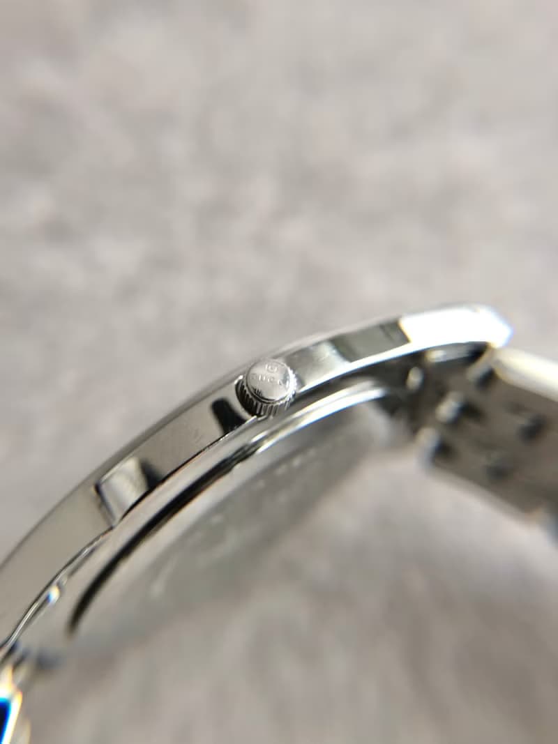 【 日本直送　名牌中古包 】GUCCI グッチ 腕時計 シルバー ステンレス 5500M vintage ヴィンテージ オールド 23ex72