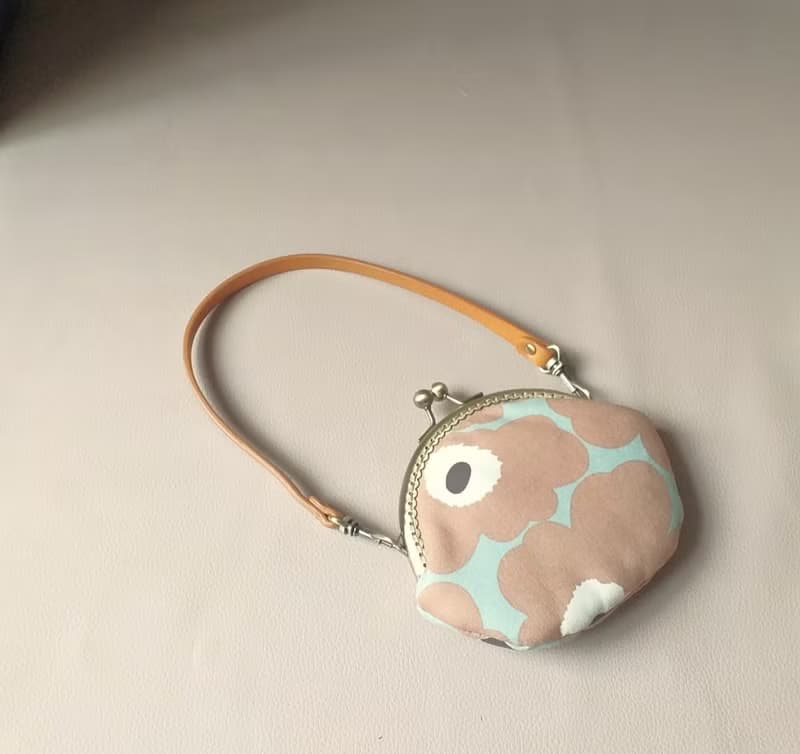 雲朵那堤 - 限量 Marimekko布料 餅乾口金包 / 小物耳機飾品 收納