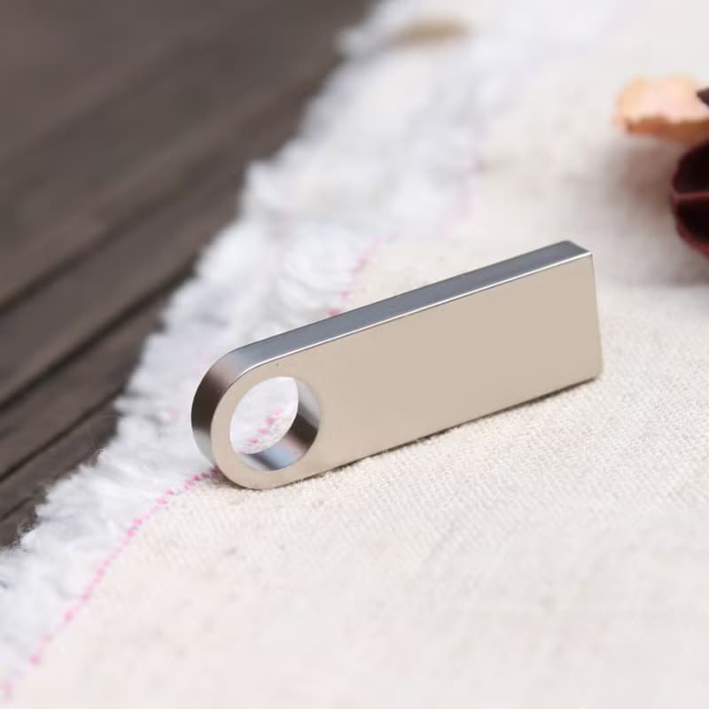 Moins est plus 瑪爾斯金屬隨身碟-64GB