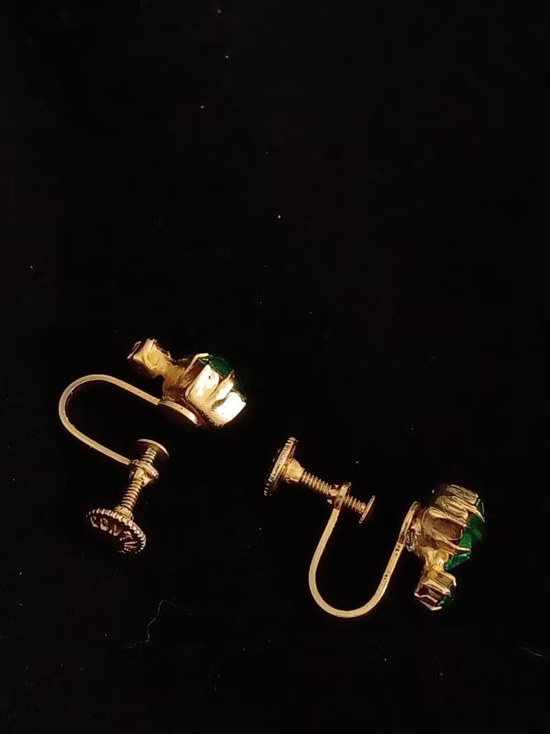 vintage jewelry  古典氣質綠萊茵 夾式耳環