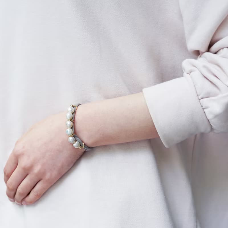 ブレスにも・選べる2色・大粒バロック真珠連なるヘアゴム　Blue/Green