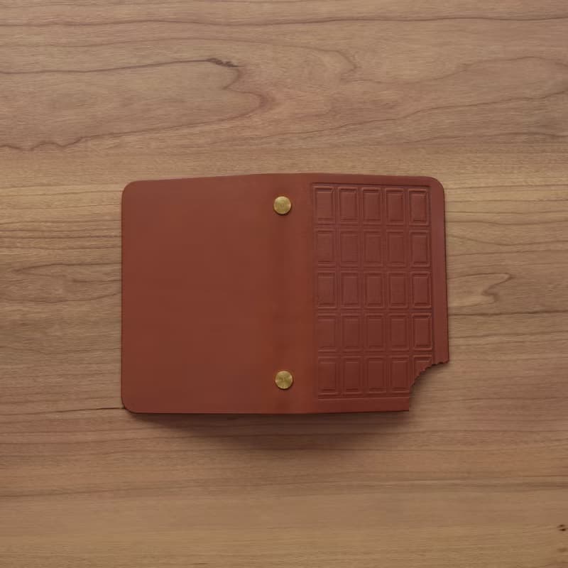 かじられちゃったチョコ×M５システム手帳カバー(マイクロ５/ミニ５穴)