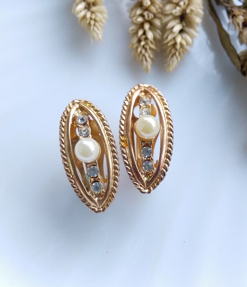 Vintage Jewelry 西洋古董飾品 優雅弧面 仿珠 夾式耳環