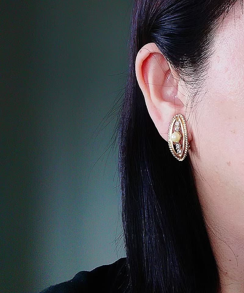 Vintage Jewelry 西洋古董飾品 優雅弧面 仿珠 夾式耳環