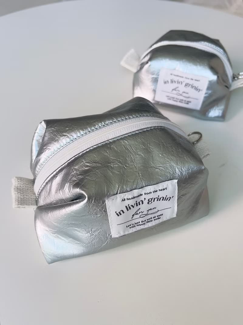 basic silver pouch M