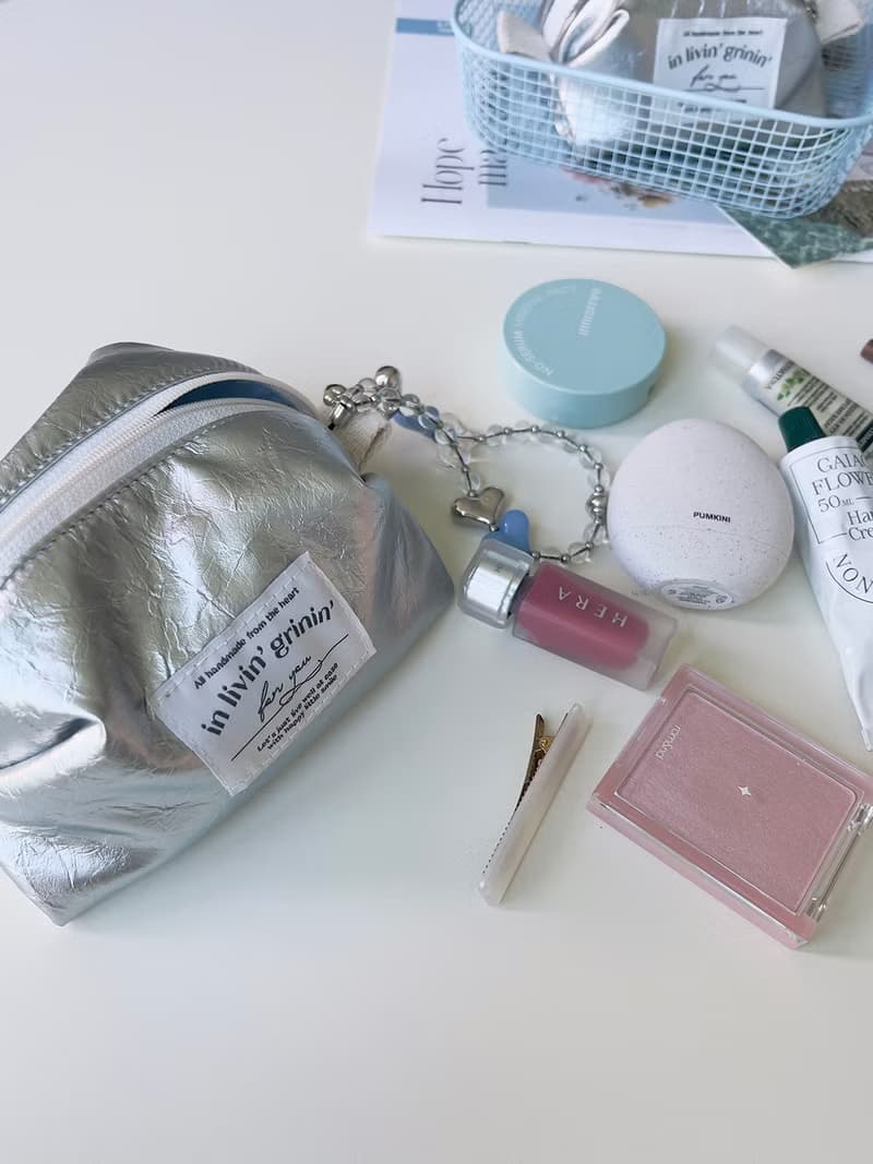 basic silver pouch M