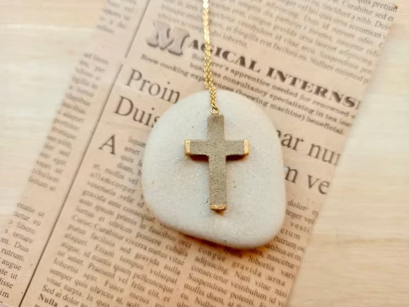 擴香十字架陶包金項鍊 (三色可選)