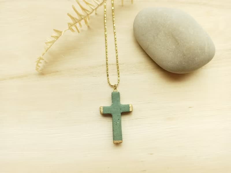 擴香十字架陶包金項鍊 (三色可選)