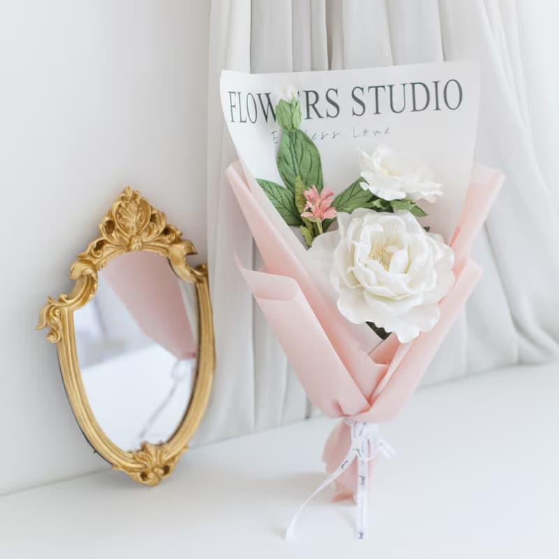 Paper Single White Caroline Rose  mini Bouquet | Aroma Handmade Gift