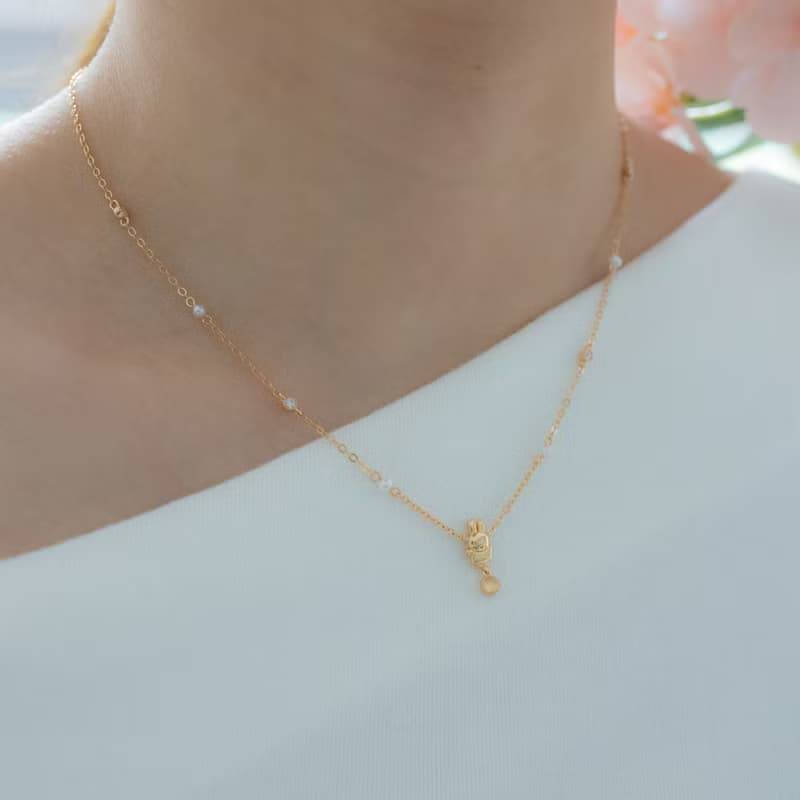 【Pinkoi x miffy】雨點上的Miffy珍珠純銀頸鏈 金色