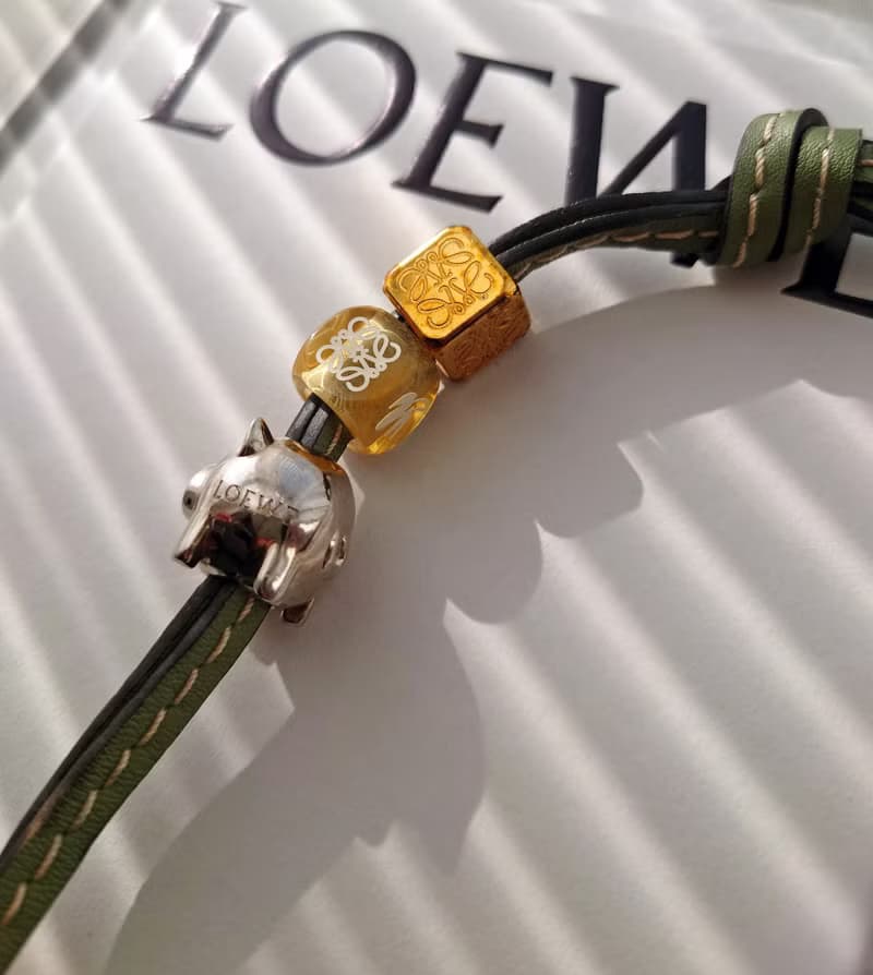 中古品 帶塵袋盒 Loewe 骰子小豬流蘇包包掛飾 掛件 鎖匙扣鑰匙圈