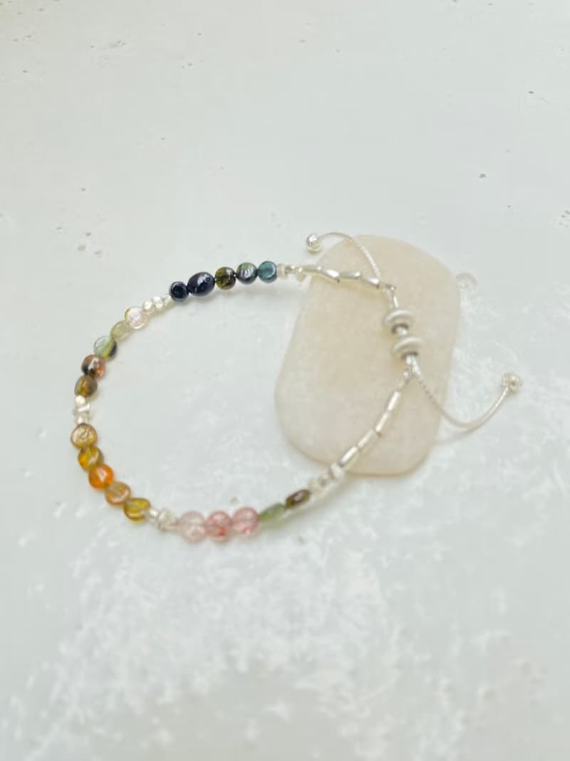 ROSE GARDEN: Tourmaline and silver beads bracelet (B0098)