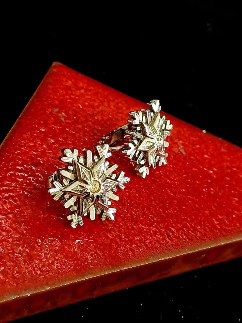 vintage jewelry  古典立體雪花造型 夾式耳環