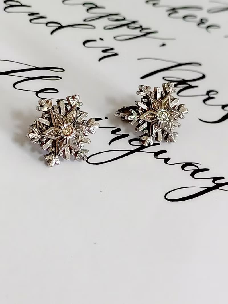 vintage jewelry  古典立體雪花造型 夾式耳環