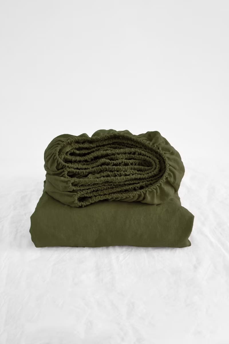 Dark olive linen fitted sheet / Softened linen bed sheet / Deep pocket