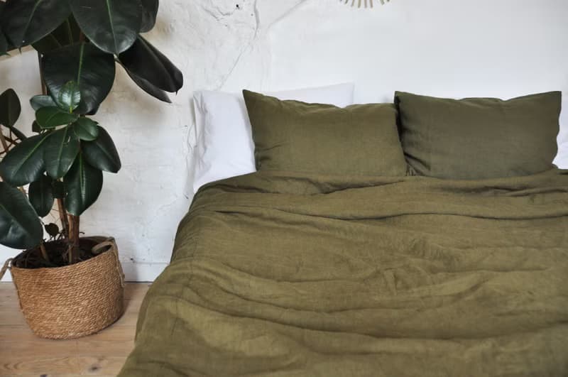 Dark olive linen fitted sheet / Softened linen bed sheet / Deep pocket