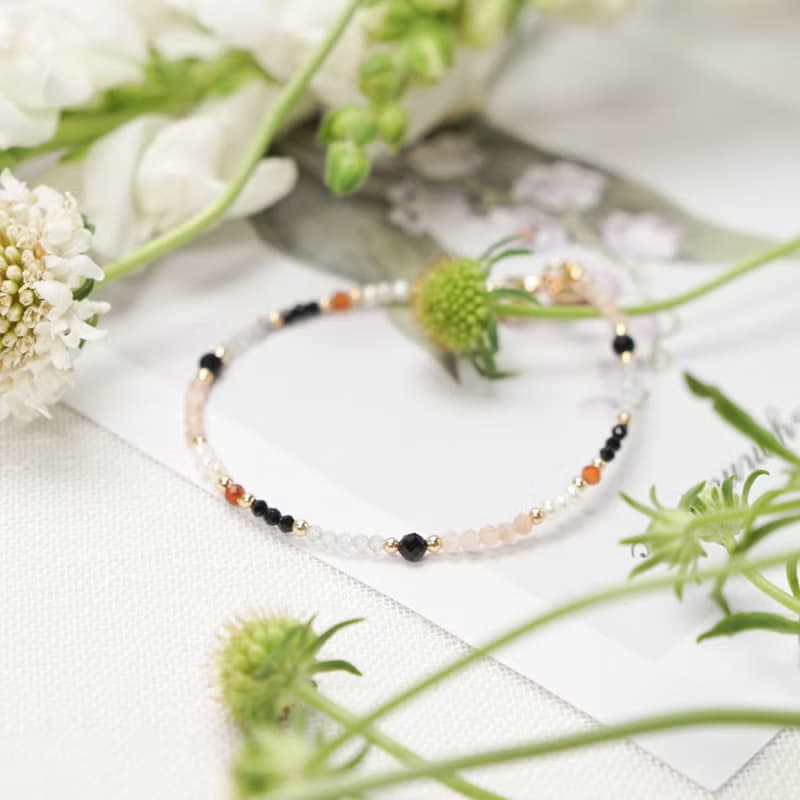 事業 x 黑瑪瑙 太陽石 尖晶石 珍珠【接骨木莓 • 默默守護】手鍊