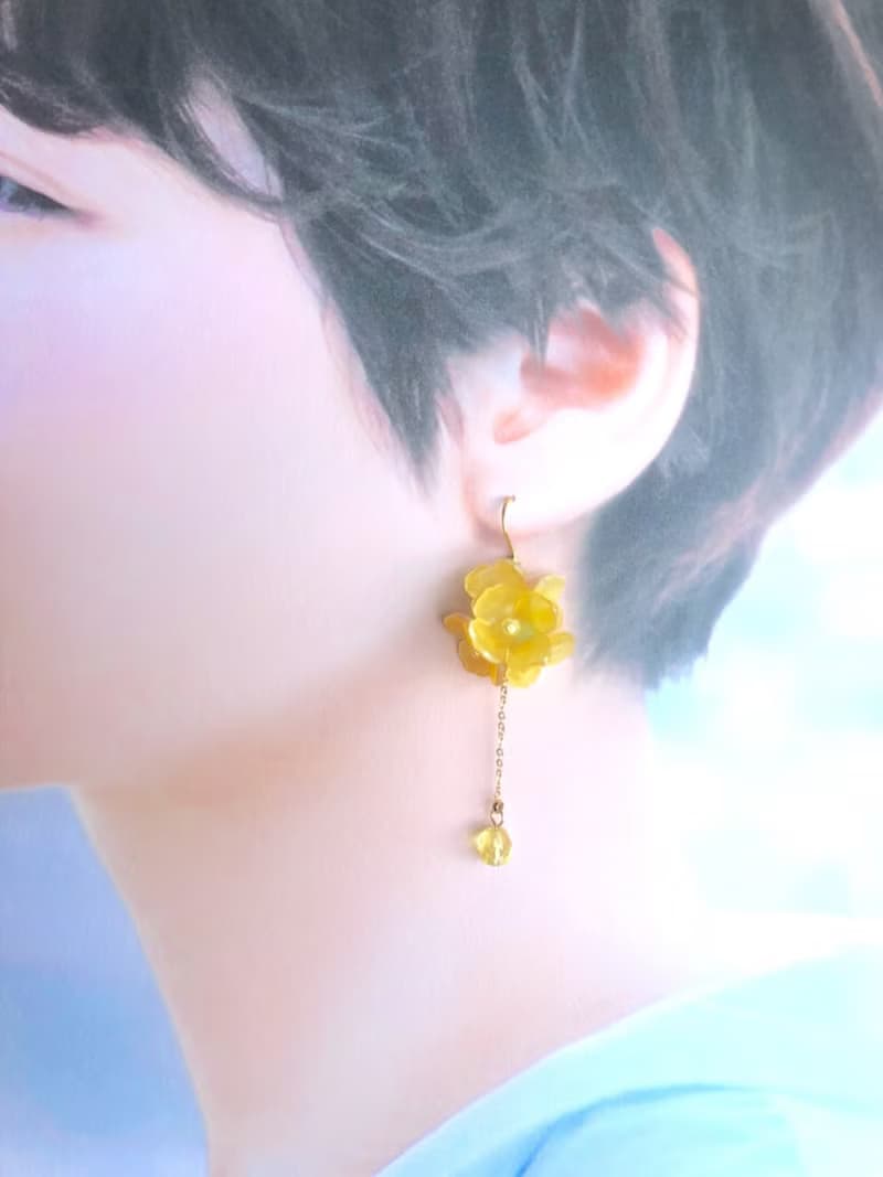 菜の花の耳飾り 　ピアスorイヤリング