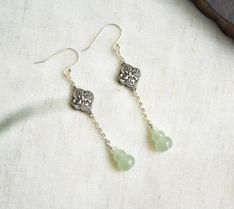 【醉】天然和田玉青海料晴水葫蘆925純銀長款耳墜