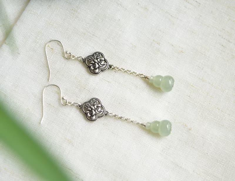 【醉】天然和田玉青海料晴水葫蘆925純銀長款耳墜