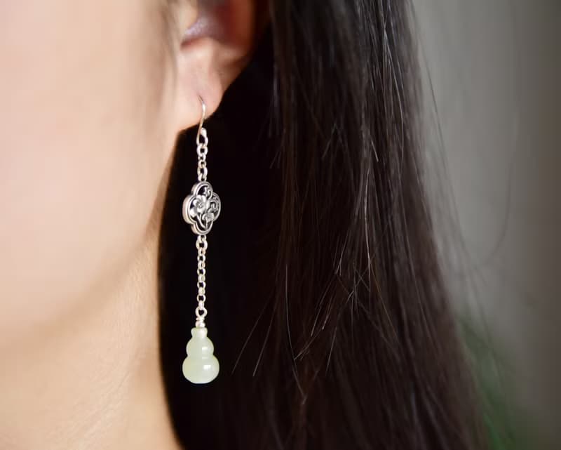 【醉】天然和田玉青海料晴水葫蘆925純銀長款耳墜