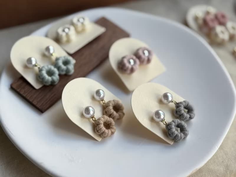 【原創－飾品】珍珠簍空花 手作編織 耳環 耳針 耳夾