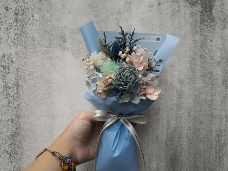 太陽玫瑰乾燥花束 畢業花束 向日葵花束 索拉花花束 康乃馨花束