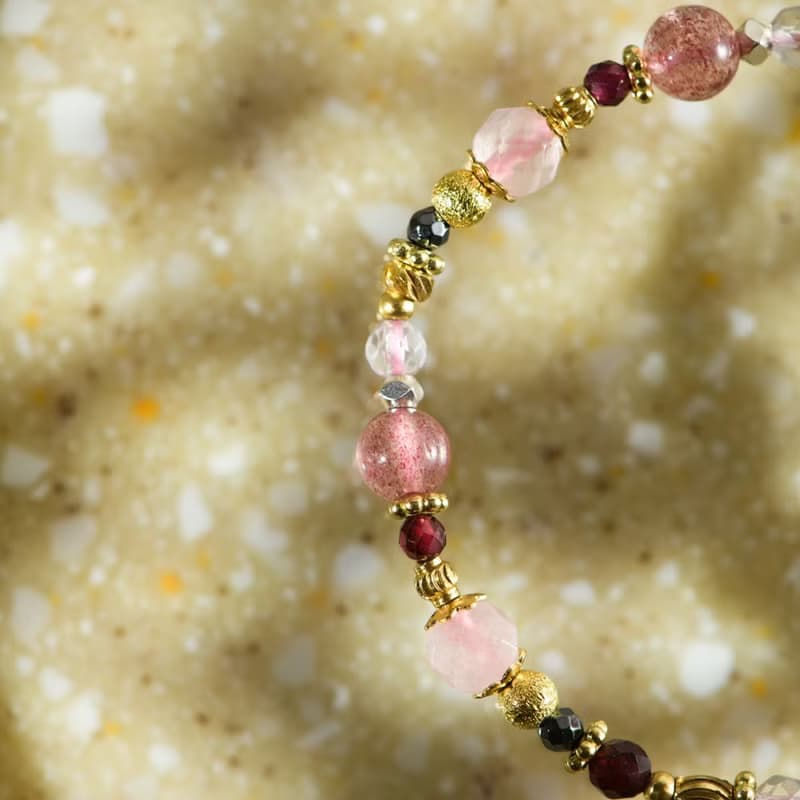 春去春會來 // C1549草莓晶粉晶紅石榴手鍊
