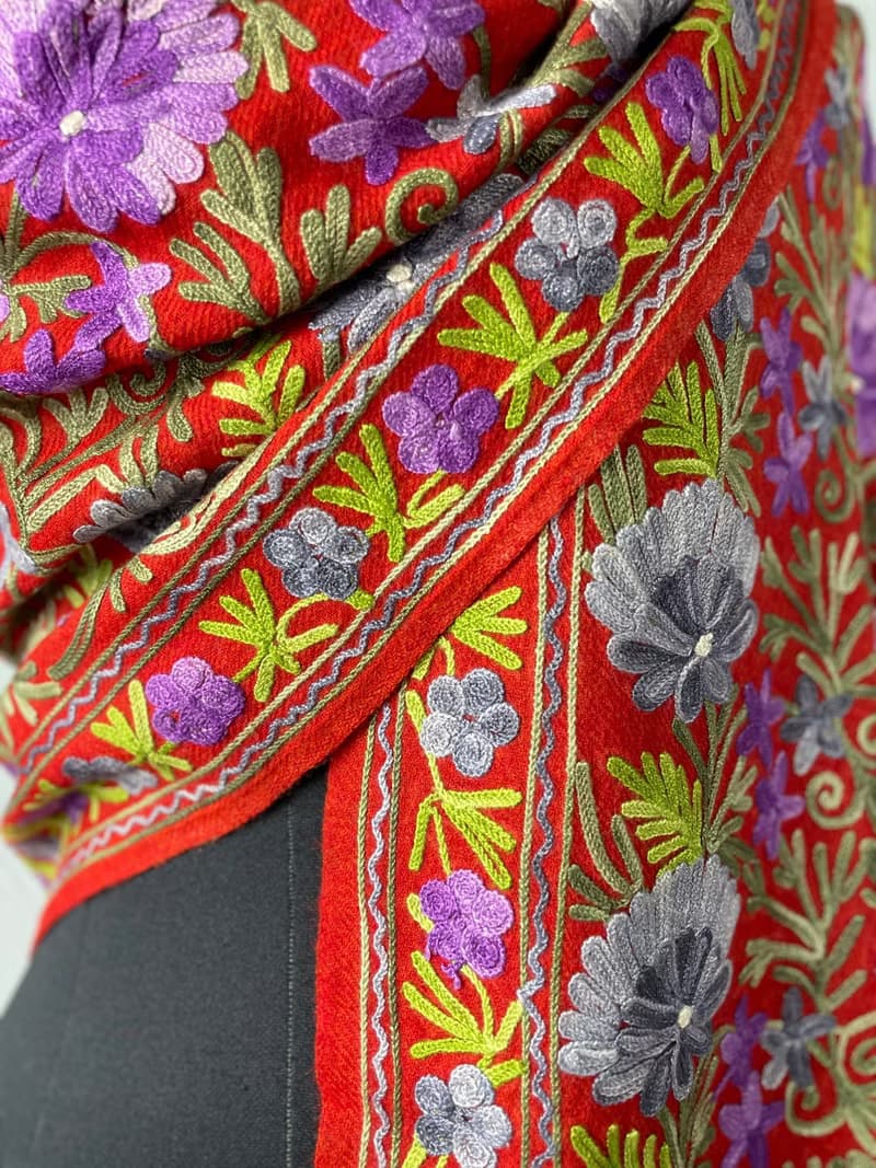 【母親節精選】喀什米爾純手工 滿版刺繡 羊毛披肩 - 吉祥