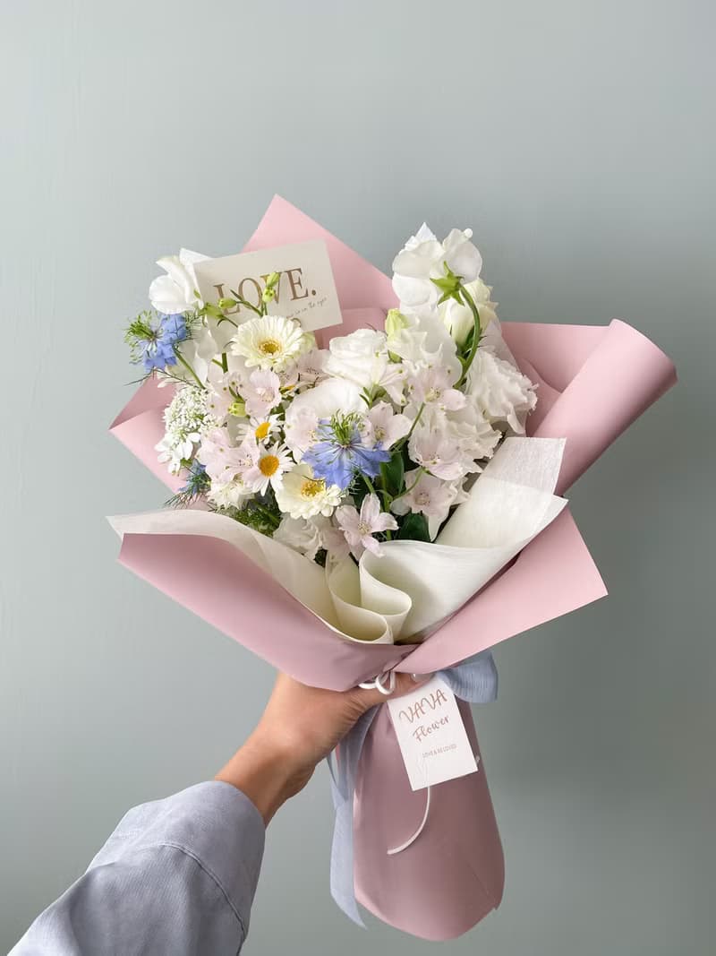 鮮花 / 季節鮮花花束 / 生日花束 祝賀花束