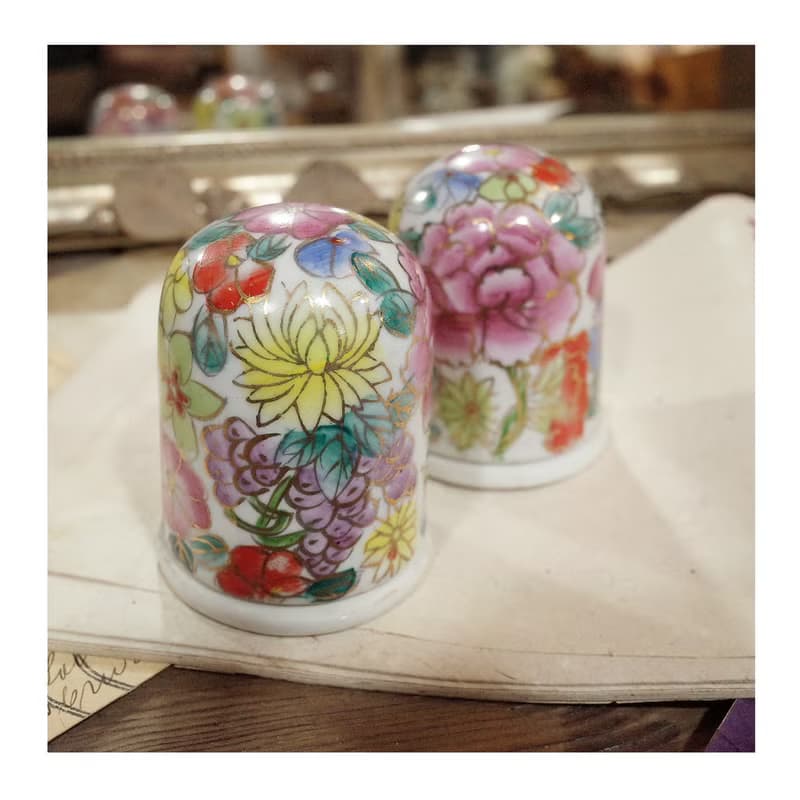 台灣老件.早期春合昇仕女百花描金瓷器.聞香瓷瓶.小收納罐.瓷罐