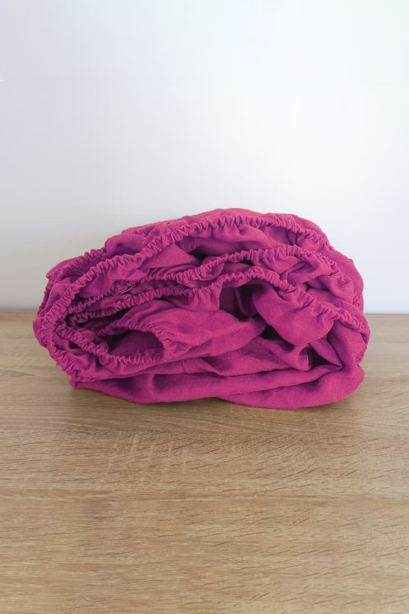 Fuchsia linen fitted sheet / Softened linen bed sheet / Deep pocket