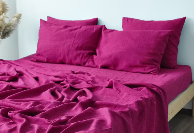 Fuchsia linen fitted sheet / Softened linen bed sheet / Deep pocket