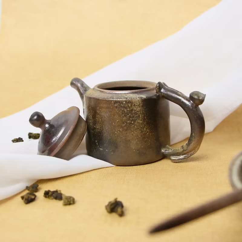 站在星球的貓胡麻愜意壺 新彩燒 柴燒陶藝 手作作品 | 陳威恩作品